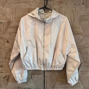 Abercrombie YPB Beige Windbreaker Jacket Size Small Cropped Sporty